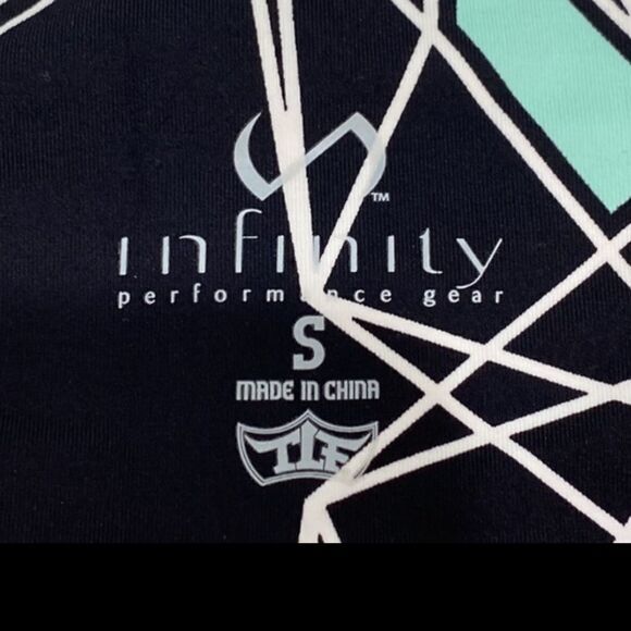 TLF Workout Bundle Shorts Sports Bra Cropped Leggings Size Small Medium - Picture 15 of 17